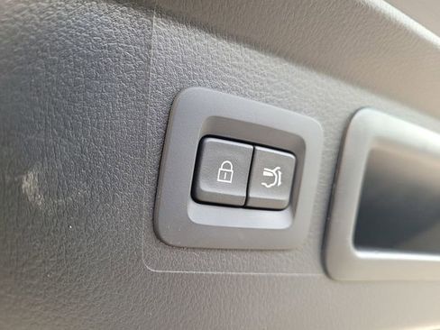 Used 2025 MAZDA CX-50 AWD 2.5 Hybrid w/ Premium Pkg image 26