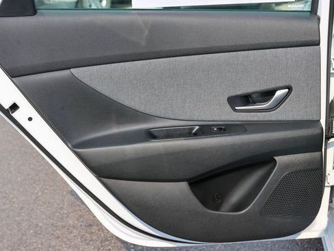 New 2026 Hyundai Elantra Limited FWD image 13