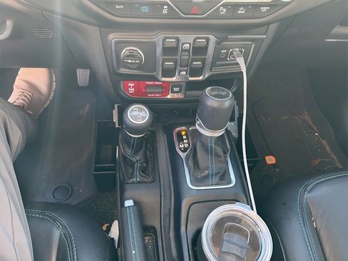 Used 2022 Jeep Wrangler Unlimited Rubicon 4xe w/ Cold Weather Group image 20