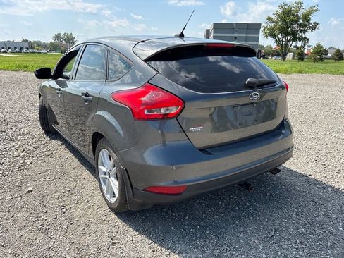 Used 2018 Ford Focus SE FWD image 6