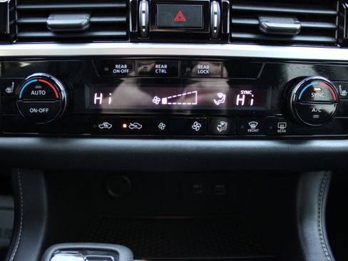 Certified 2022 Nissan Pathfinder SV image 22