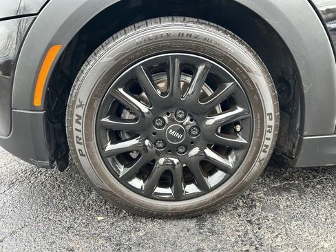 Used 2017 MINI Cooper 2-Door Hardtop image 11