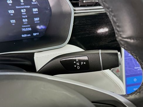 Used 2017 Tesla Model X 90D image 23