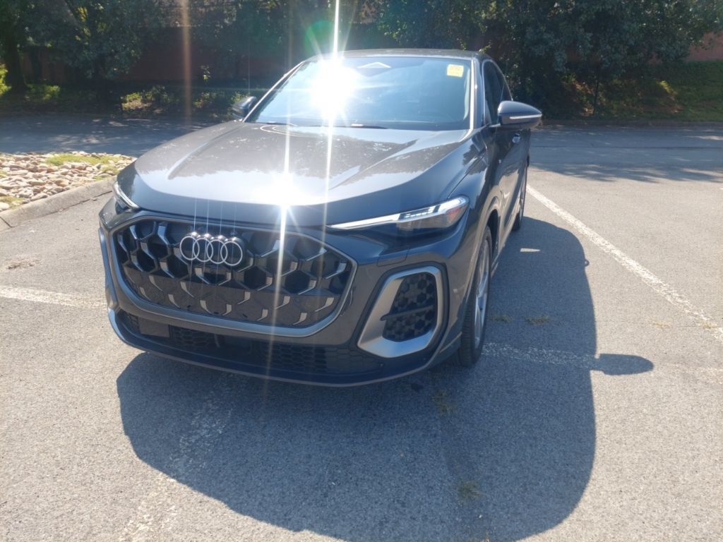 Used 2025 Audi Q5 Prestige AWD/4WD image 3