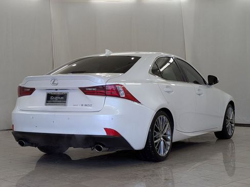 Used 2016 Lexus IS 300 AWD w/ Navigation System Package image 9