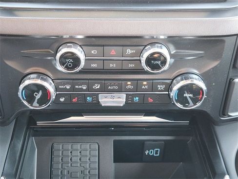 New 2026 Ford F250 Platinum w/ FX4 Off-Road Package image 14