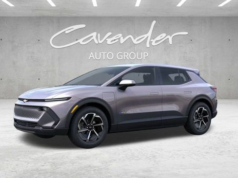 New 2026 Chevrolet Equinox EV LT image 2