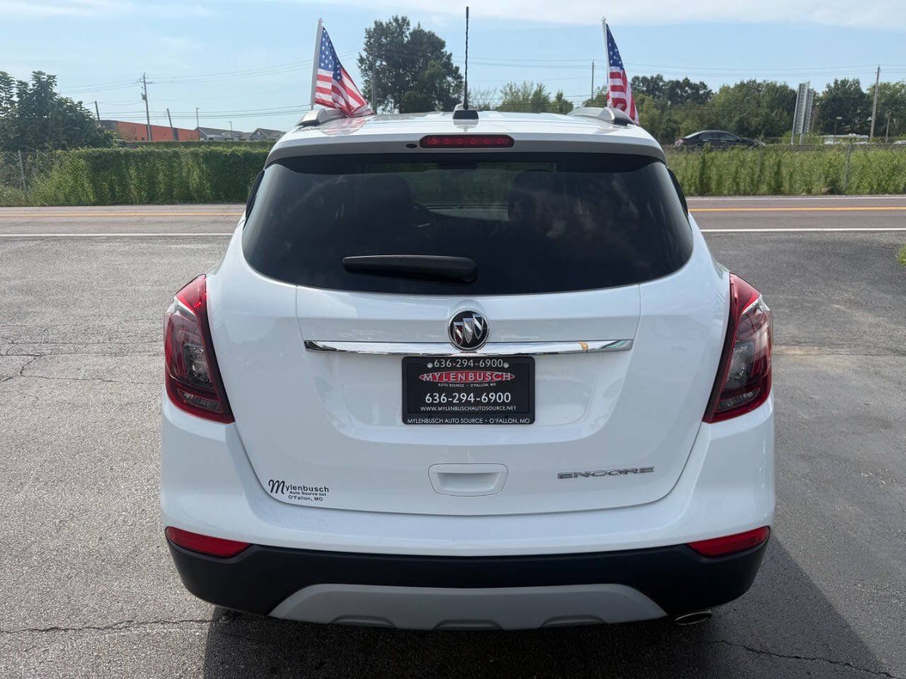 Used 2020 Buick Encore Preferred FWD image 7