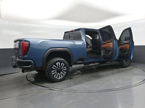 Used 2024 GMC Sierra 2500 Denali Ultimate AWD/4WD image 49