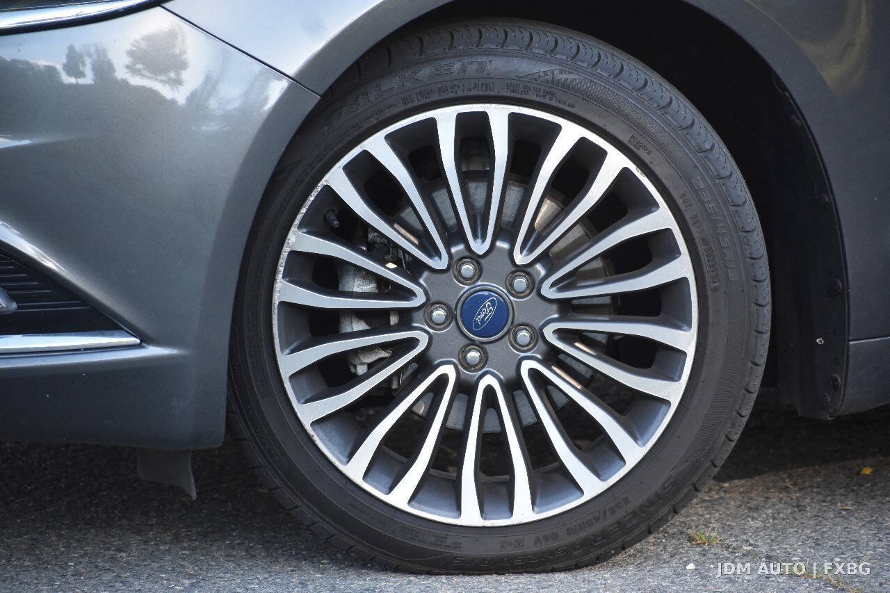 Used 2018 Ford Fusion Titanium AWD/4WD image 35
