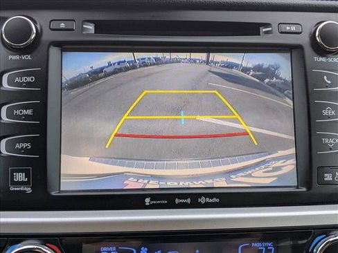 Used 2019 Toyota Highlander Limited image 14