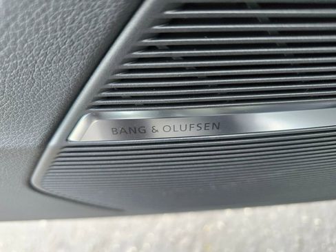 New 2026 Audi Q8 Premium Plus image 25