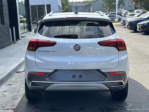 Used 2023 Buick Encore GX Essence w/ Experience Buick Package image 5