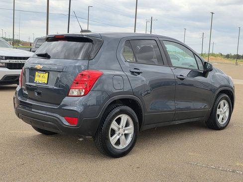 Used 2021 Chevrolet Trax LS w/ Tint and Cruise Package image 5