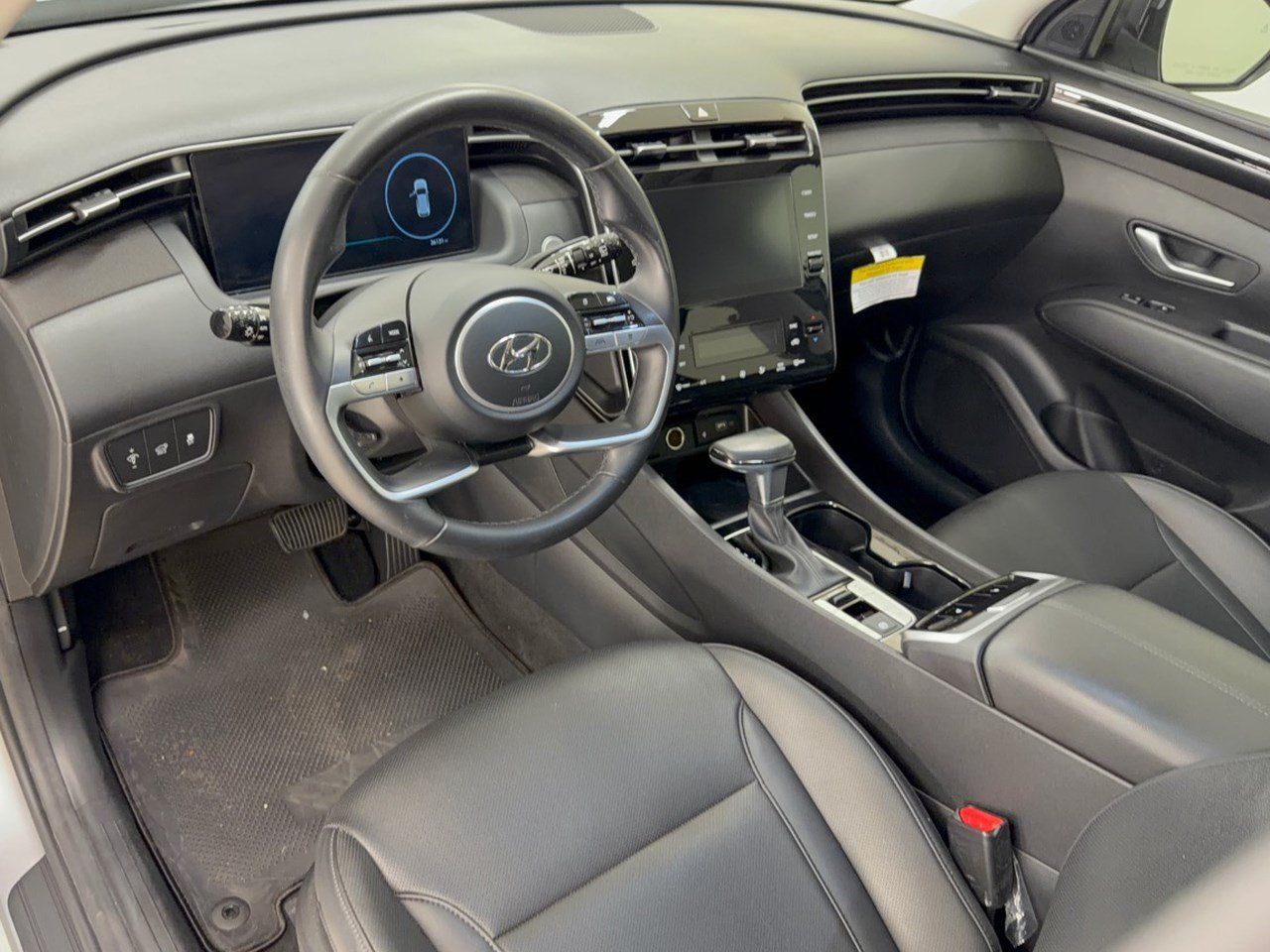 Used 2023 Hyundai Tucson SEL w/ Convenience Package FWD image 4