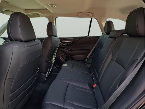 Certified 2025 Subaru Outback Touring AWD/4WD image 18