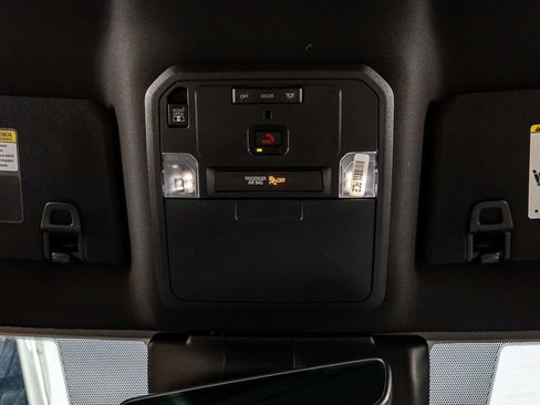 Used 2025 Toyota Tacoma SR5 image 29