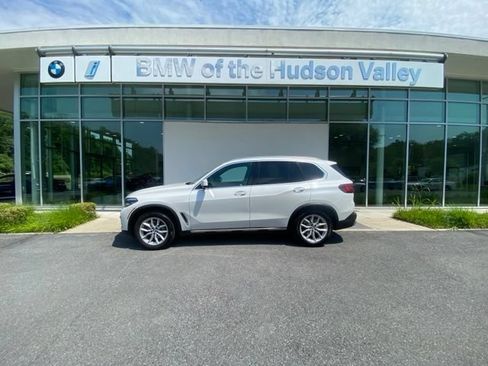 Used 2023 BMW X5 xDrive40i w/ Premium Package AWD/4WD image 1