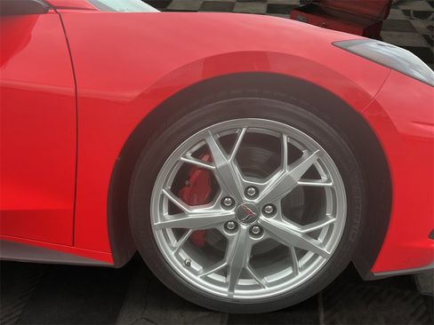 Certified 2021 Chevrolet Corvette Stingray w/ Z51 Performance Package image 35