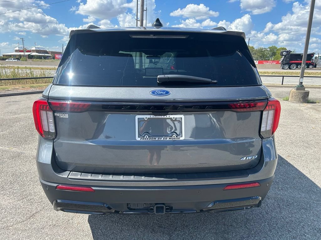 Used 2026 Ford Explorer ST-Line AWD/4WD image 4