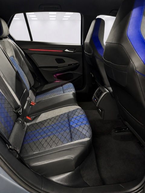 Used 2026 Volkswagen Golf w/ Euro Style Package AWD/4WD image 15