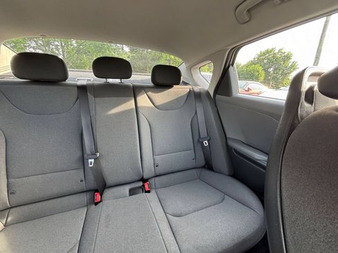 Used 2025 Kia K4 FWD image 37