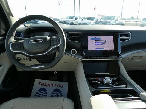 Used 2024 Jeep Wagoneer Series II w/ Premium Group I image 25