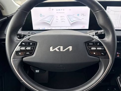Certified 2024 Kia EV6 Light RWD image 31