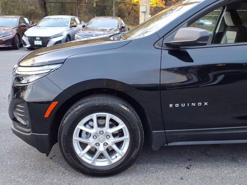 Used 2024 Chevrolet Equinox LS w/ LS Convenience Package image 7