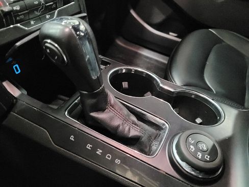 Used 2019 Ford Explorer XLT w/ Equipment Group 202A image 26