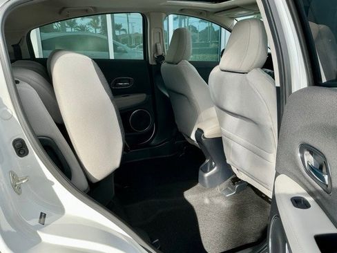 Used 2020 Honda HR-V EX image 14
