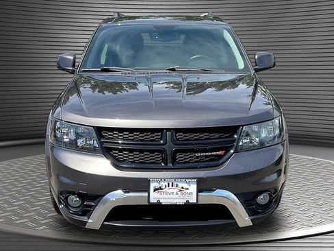 Used 2015 Dodge Journey Crossroad w/ Flexible Seating Group FWD image 2