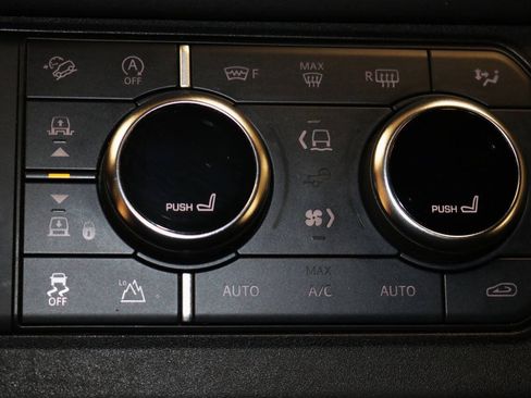 Used 2024 Land Rover Defender 110 S AWD/4WD image 64
