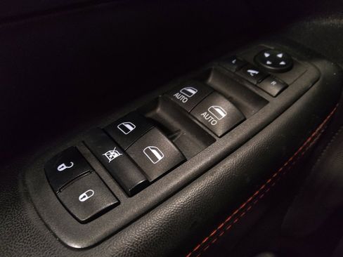 Used 2021 Jeep Grand Cherokee Trailhawk w/ Trailhawk Luxury Group image 27