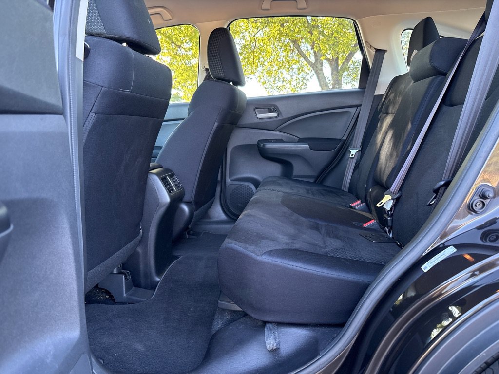 Used 2015 Honda CR-V LX image 12