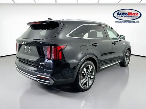 Used 2023 Kia Sorento SX Prestige AWD/4WD image 2