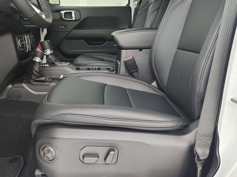 New 2025 Jeep Wrangler Sahara image 20