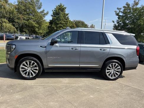 Used 2021 GMC Yukon Denali w/ Denali Premium Package AWD/4WD image 11