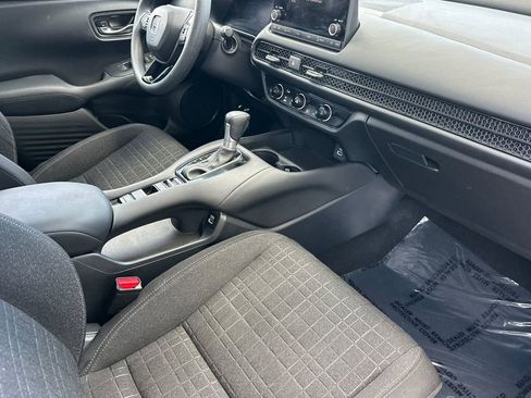 Certified 2023 Honda HR-V LX image 16
