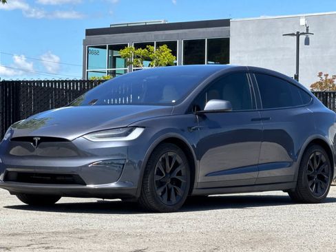 Used 2022 Tesla Model X Plaid AWD/4WD image 7