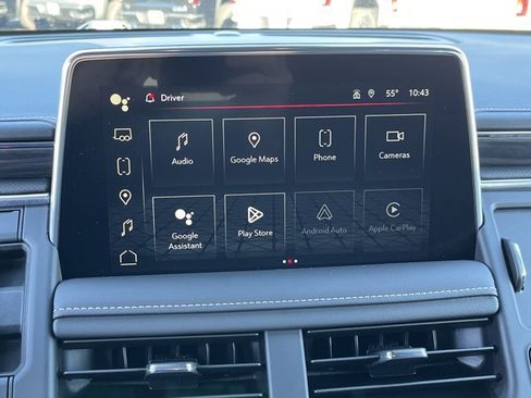 Used 2024 GMC Yukon SLT w/ SLT Luxury Package image 18