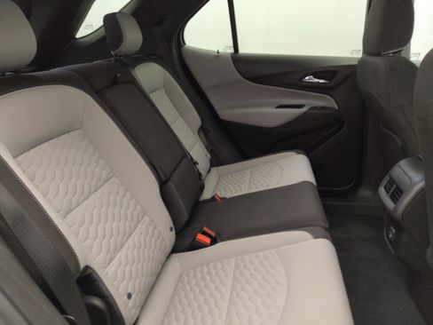 Used 2019 Chevrolet Equinox LS FWD image 19