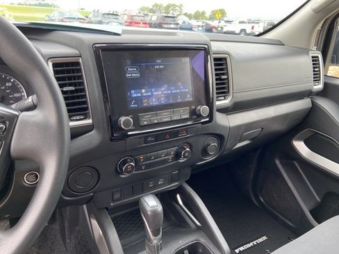Used 2024 Nissan Frontier SV RWD image 23