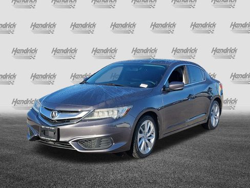 Used 2018 Acura ILX FWD image 3