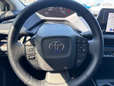 Used 2023 Toyota Prius XLE FWD image 18