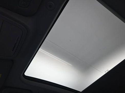 Used 2022 Lincoln Corsair AWD w/ Premium Package image 18