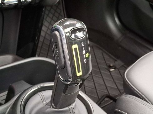 Certified 2024 MINI Cooper SE image 14