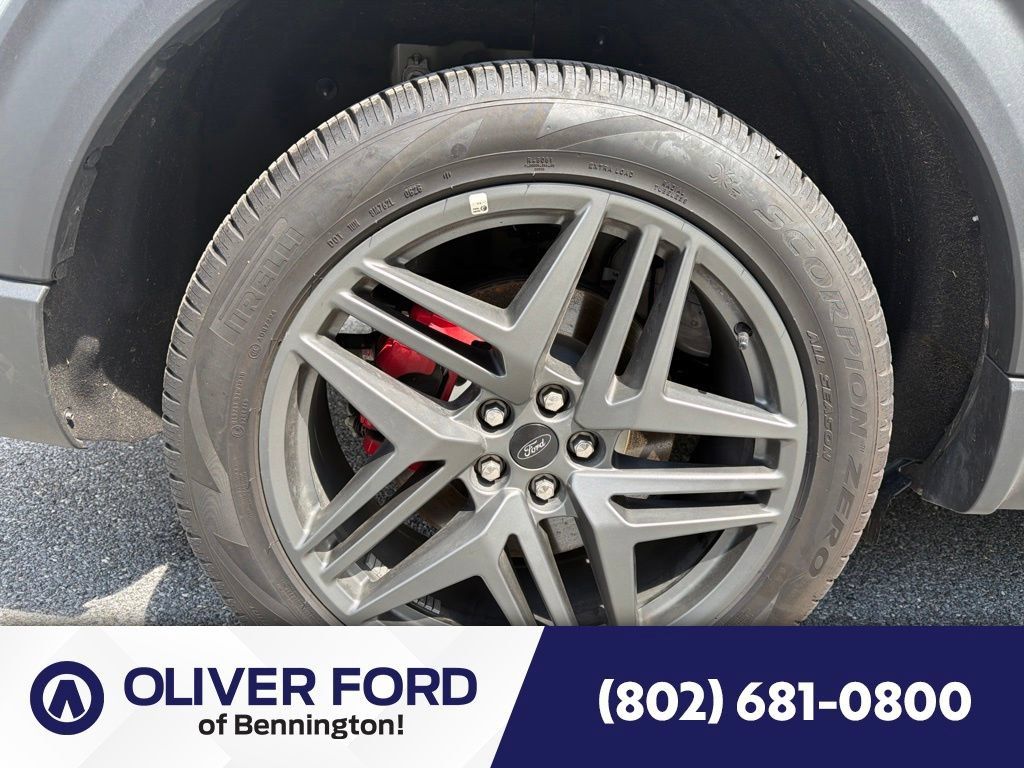Used 2026 Ford Explorer ST-Line w/ ST-Line Street Pack AWD/4WD image 13