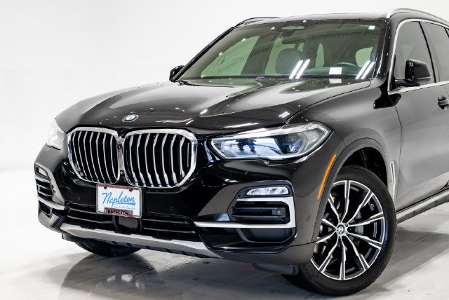 Used 2019 BMW X5 xDrive40i w/ Executive Package AWD/4WD image 2