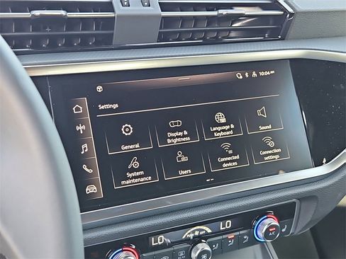 New 2025 Audi Q3 2.0T Premium image 25